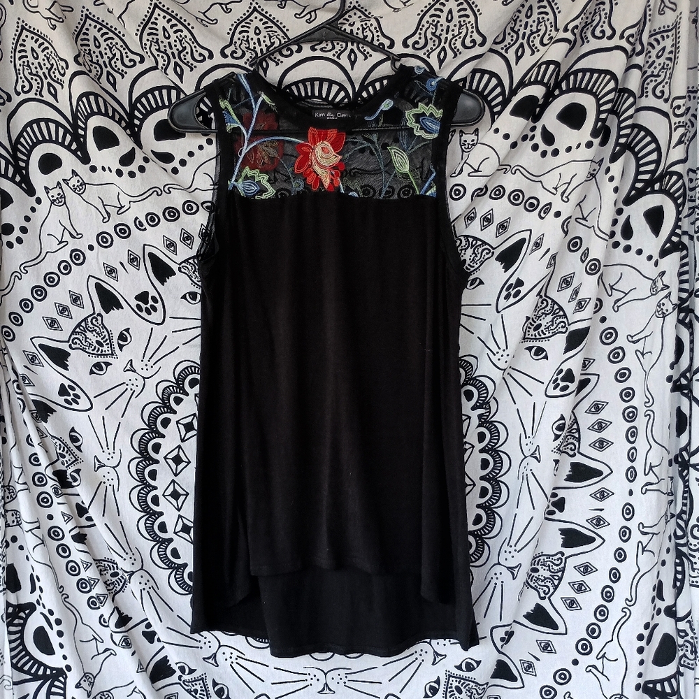 Kim & Cami Floral Mesh Tank Top